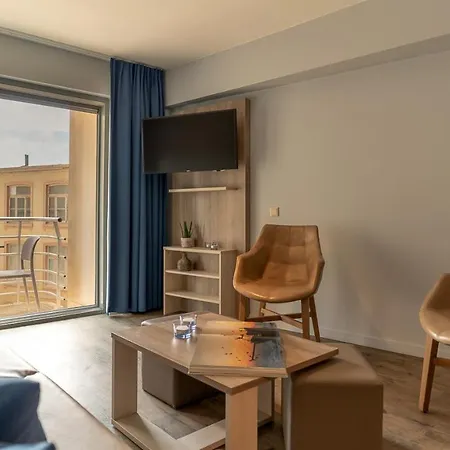 Holiday Suites Blankenberge * Бланкенберге