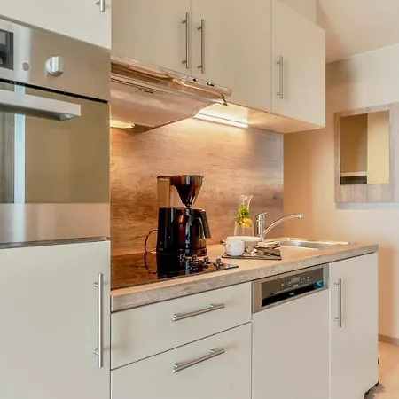 Holiday Suites Blankenberge * Бланкенберге