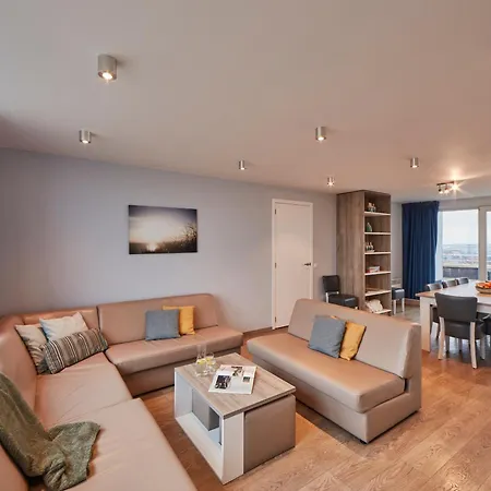 Holiday Suites Blankenberge Апартаменты *