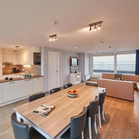 Holiday Suites Blankenberge * Бланкенберге