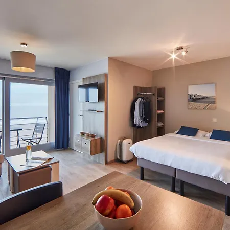 Holiday Suites Blankenberge Апартаменты *